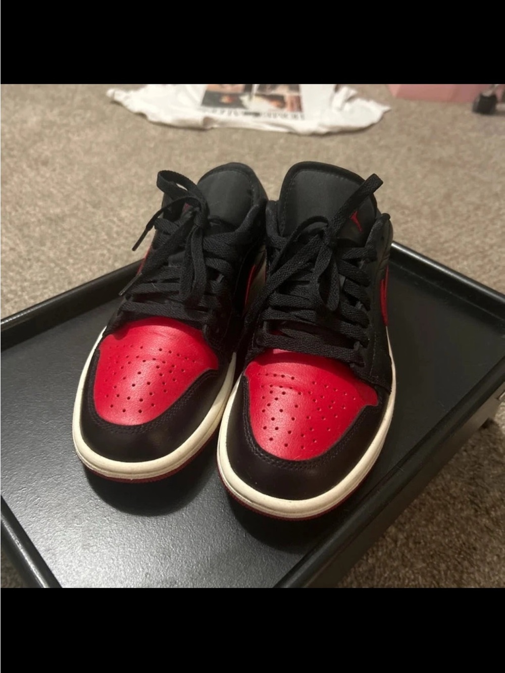 Men's Black/Red Low-Top Basketball Sneakers